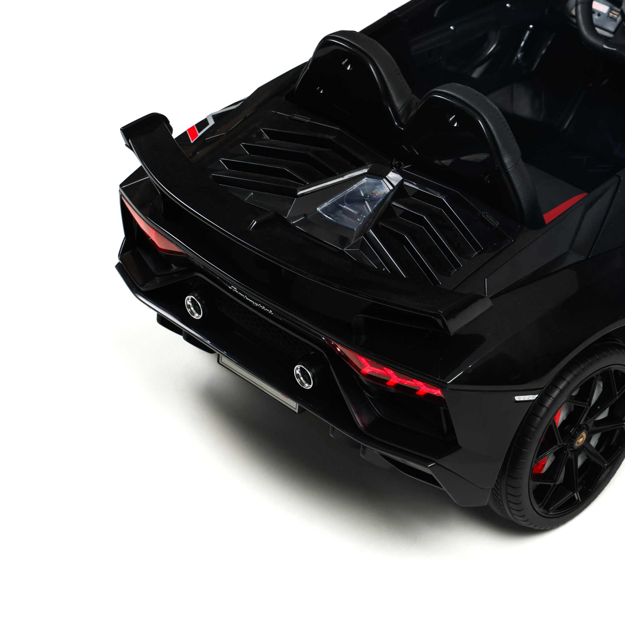 LAMBORGHINI AVENTADOR