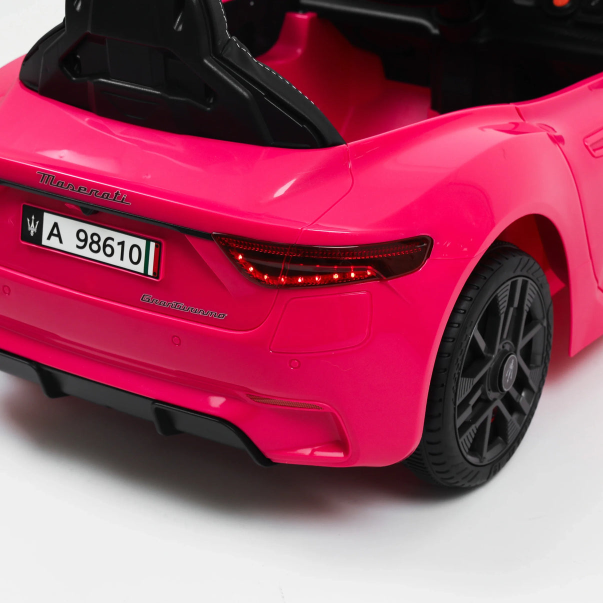 MASERATI GRATURISMO FOLGORE - Motique 